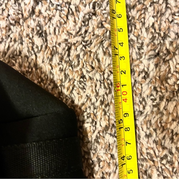 NWOT Victoria’s Secret insulated tote bag with 2 spots for wine 🍷 bottles! - Picture 5 of 8